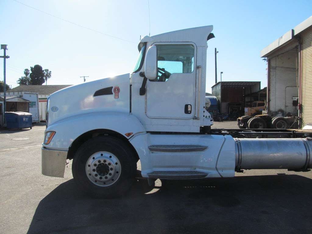 Menos Truck Sales | 720 E Alondra Blvd, Compton, CA 90221, USA | Phone: (310) 763-2610