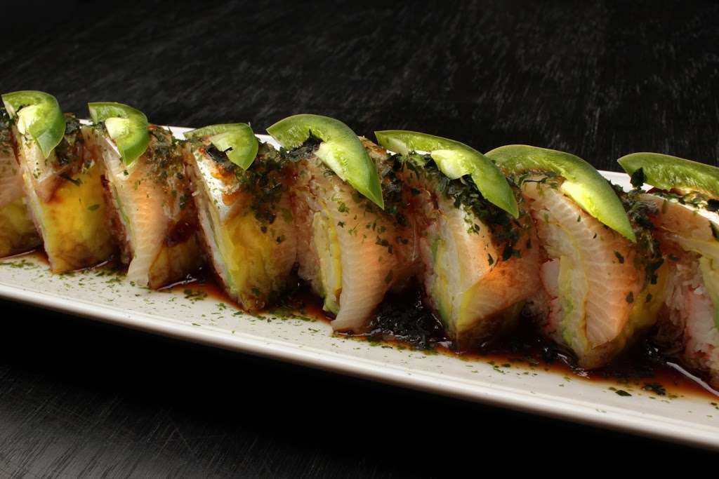 Starfish Sushi | 185 Milwaukee Ave #150, Lincolnshire, IL 60069, USA | Phone: (847) 383-5511