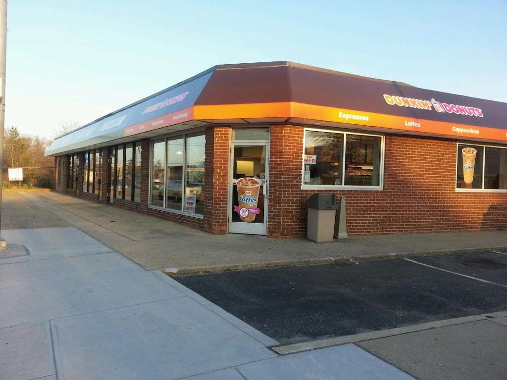 Dunkin Donuts | 388 W John St, Hicksville, NY 11801, USA | Phone: (516) 932-6542