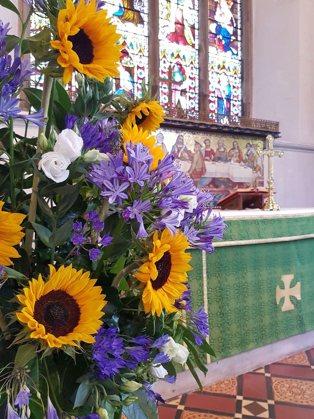 Saint Marys Church Oxted | Church Ln, Oxted RH8 9NB, UK | Phone: 01883 714263