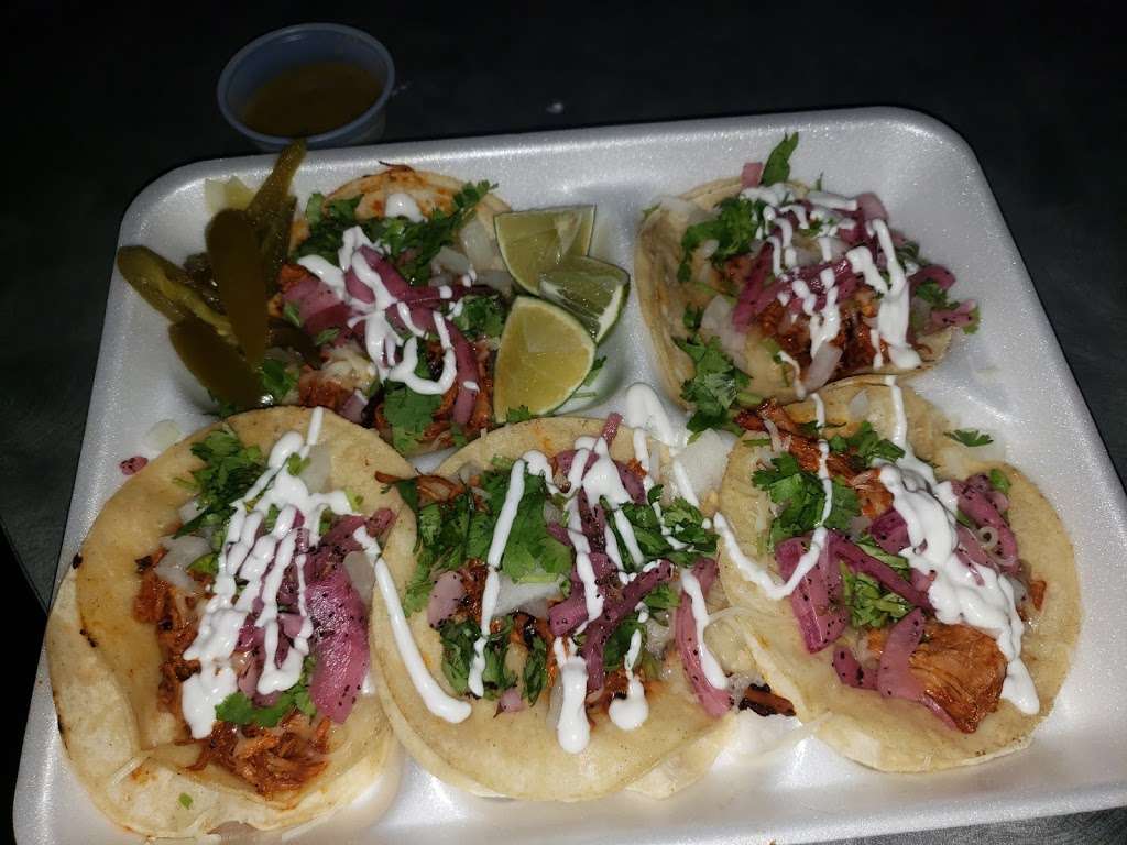 Maskadores Taco shop | 9822 N 7th St suite 7, Phoenix, AZ 85020, USA | Phone: (602) 944-4446