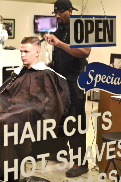 The Barber Shop at OHare Airport | Chicago OHare International Airport, Chicago, IL 60666, USA | Phone: (773) 686-9000