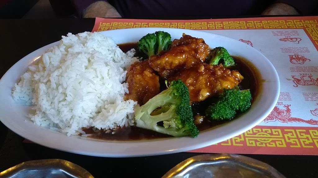 Peking Inn | 2020 Penrose Ave # 1, Philadelphia, PA 19145, USA | Phone: (215) 271-1389