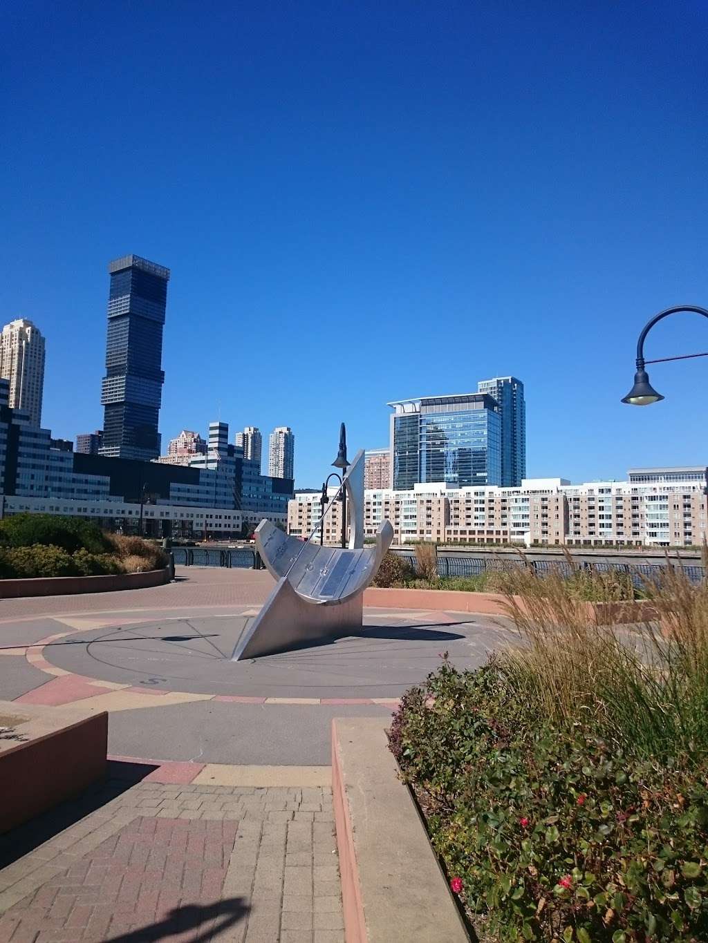 Sun Dial - Hyatt Regency Jersey City | Jersey City, NJ 07302, USA