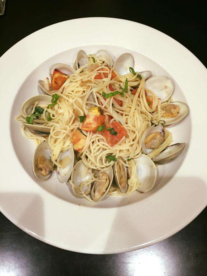 Hapgoods Restaurant, Deli, Caterers | 1312, 44 Midvale Rd, Mountain Lakes, NJ 07046, USA | Phone: (973) 299-3399 Hapgoods Restaurant, Deli, Caterers | 1312, 44 Midvale Rd, Mountain Lakes, NJ 07046, USA | Phone: (973) 299-3399