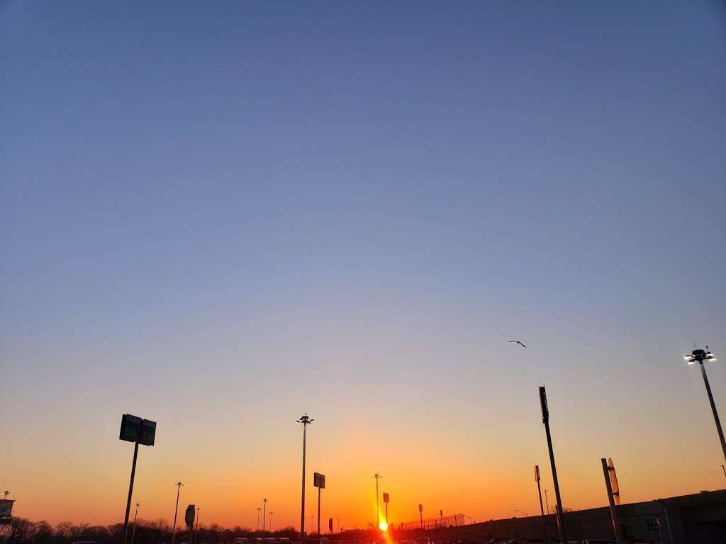 JFK Employee Parking Lot | Pan Am Rd, Jamaica, NY 11430, USA