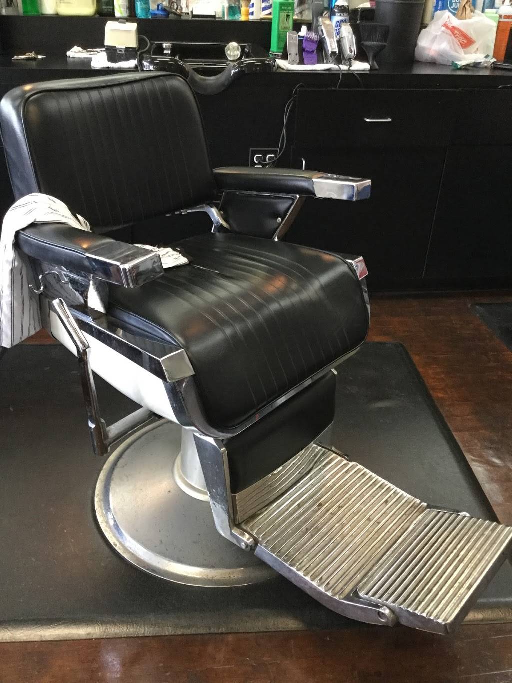 Lovers Lane Barber Shop | 4331 Lovers Ln, Dallas, TX 75225 | Phone: (214) 522-6595