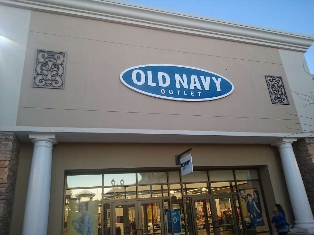 Old Navy | 5518 New Fashion Way, Charlotte, NC 28278, USA | Phone: (704) 583-4769