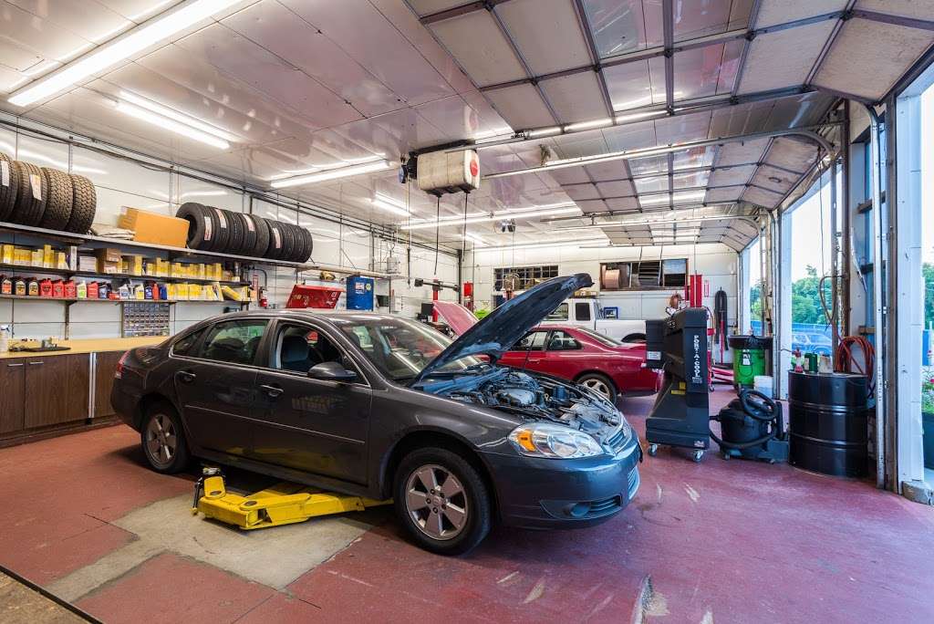 I-70 Auto Service | 2245, 3111 N Stadium Dr, Kansas City, MO 64128, USA | Phone: (816) 921-0505