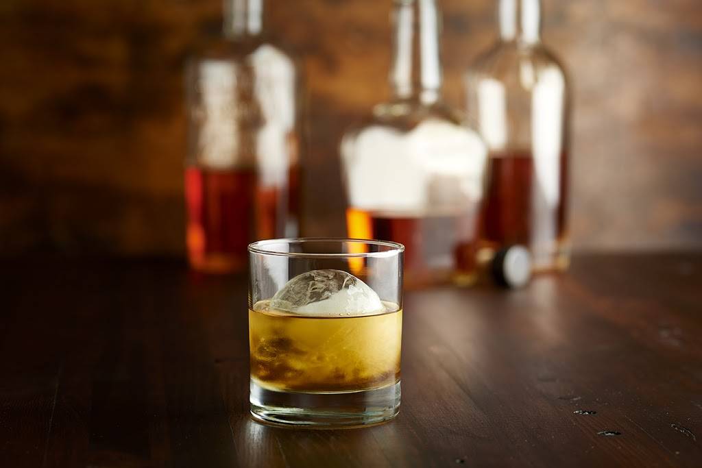 Twin Peaks Restaurant | 2135 E Camelback Rd, Phoenix, AZ 85016, USA | Phone: (602) 954-8946 Twin Peaks Restaurant | 2135 E Camelback Rd, Phoenix, AZ 85016, USA | Phone: (602) 954-8946