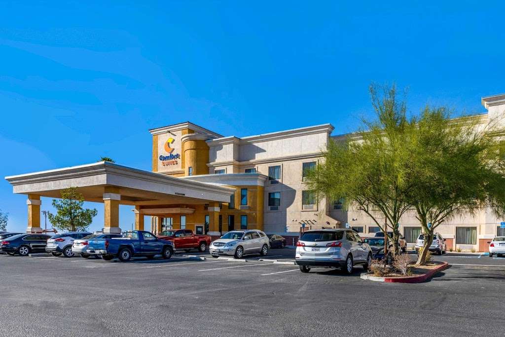 Comfort Suites Barstow Near I-15 | 2571 Fisher Blvd, Barstow, CA 92311, USA | Phone: (760) 307-4080