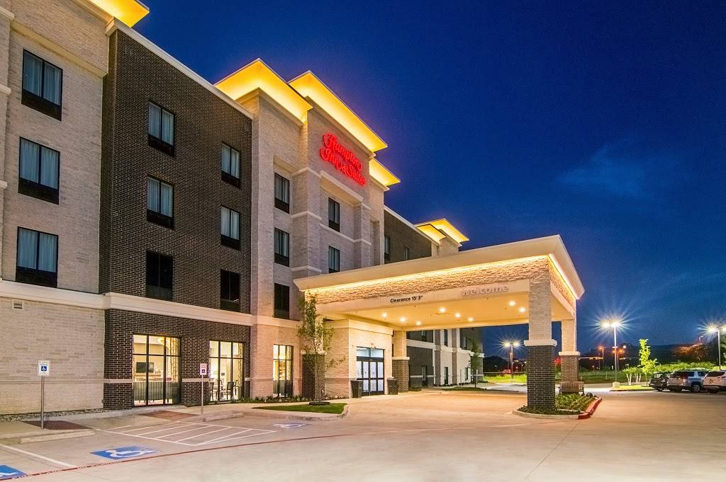 Hampton Inn & Suites Dallas/Richardson | 2250 N Glenville Dr, Richardson, TX 75082, USA | Phone: (972) 231-9800