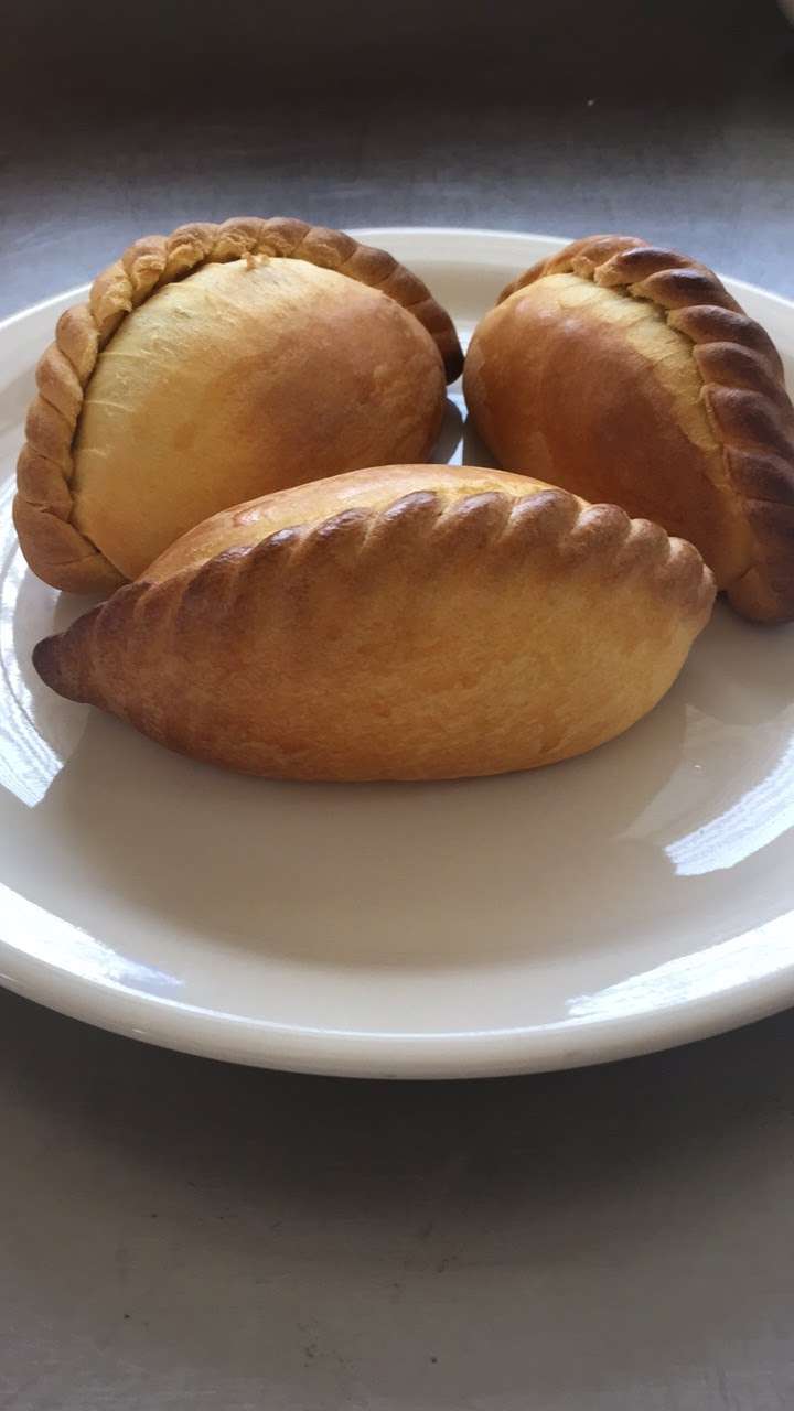 Empanadas | Salteñas Deli | 177 Claywood Dr, Brentwood, NY 11717 | Phone: (917) 304-3052