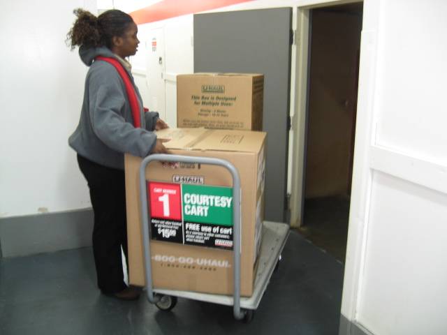 U-Haul Moving & Storage of Lincoln Park | 3175 S Fort St, Detroit, MI 48217, USA | Phone: (313) 382-2242