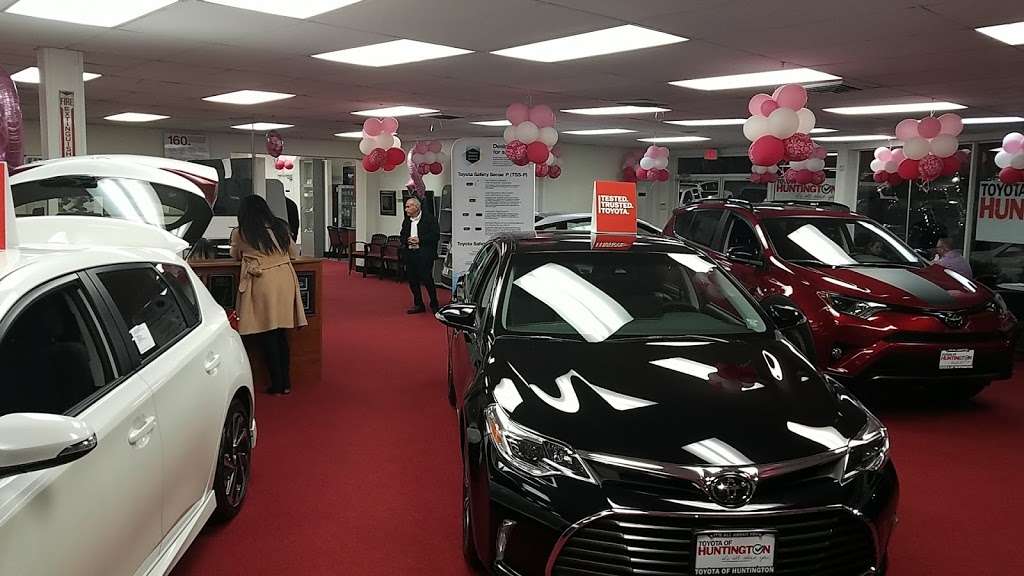 Toyota of Huntington | 1030 E Jericho Turnpike, Huntington Station, NY 11746, USA | Phone: (631) 423-6644