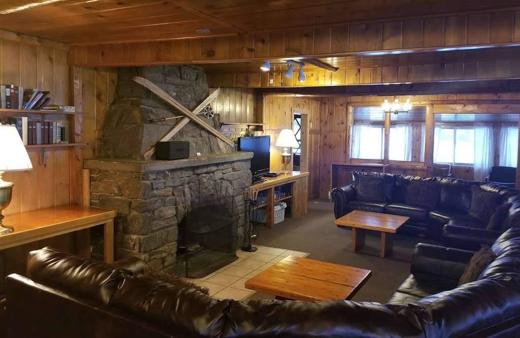 Glacier Lodge | 2166 CO-66, Estes Park, CO 80517 | Phone: (970) 586-4401