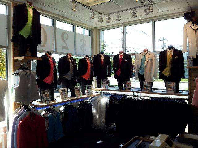 Roberts House of Formals | 1 Highland Ave, Attleboro, MA 02703, USA | Phone: (508) 399-8060