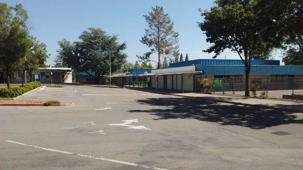 William Regnart Elementary School | 1170 Yorkshire Dr, Cupertino, CA 95014 | Phone: (408) 253-5250