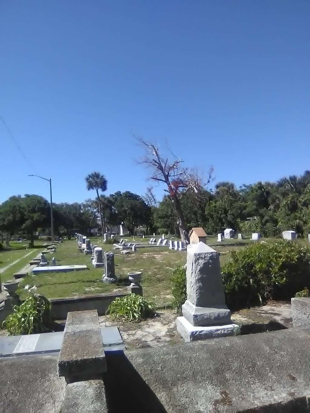 Pinewood Cemetery | Daytona Beach, FL 32118, USA
