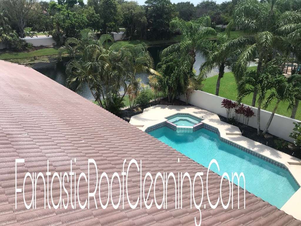 Fantastic Roof Cleaning | 9020 Bellhurst Way Suite 104-1022, West Palm Beach, FL 33411 | Phone: (561) 324-3688