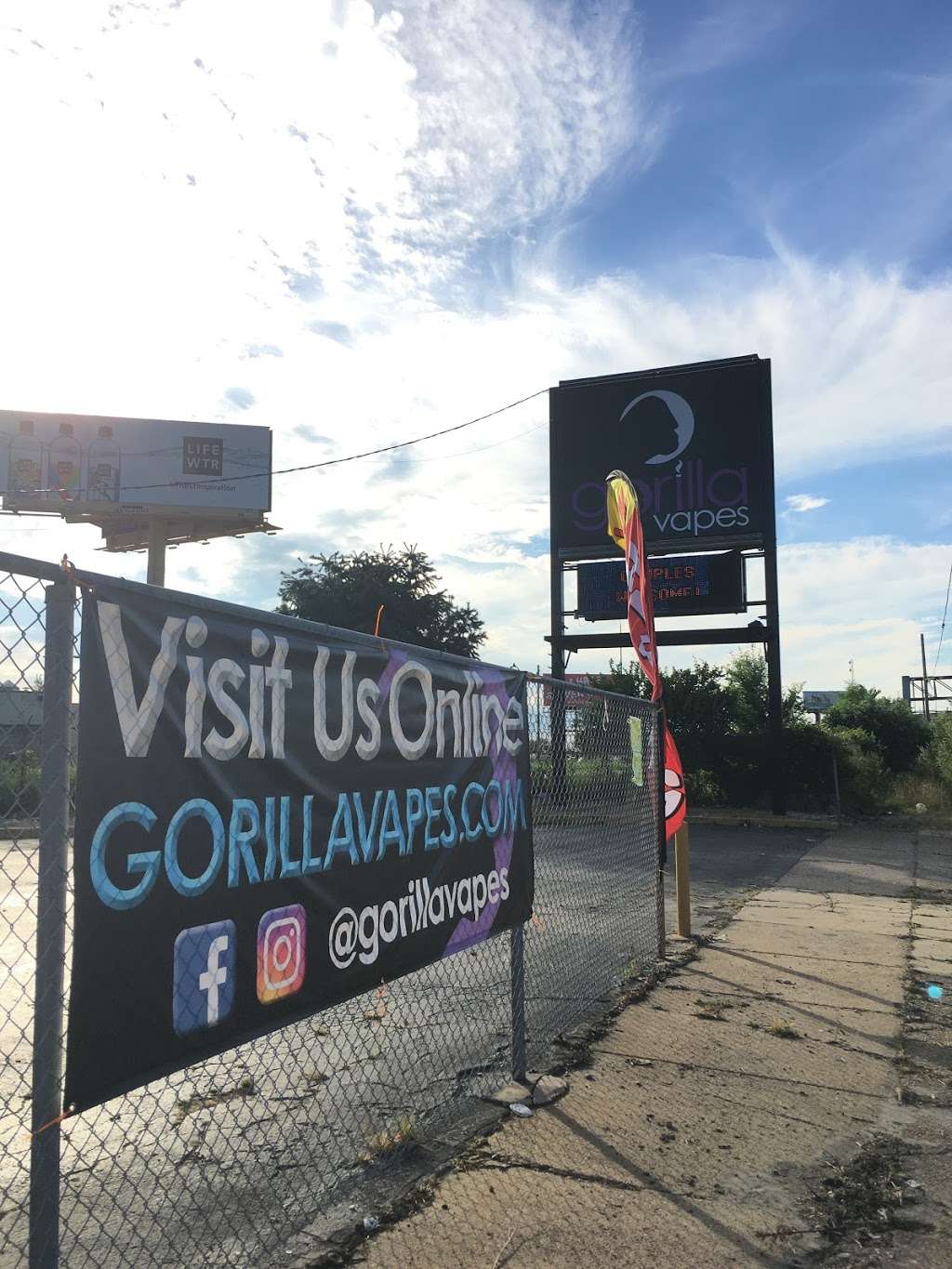 Gorilla Vapes of Philadelphia | 1900 Vare Ave, Philadelphia, PA 19145, USA | Phone: (267) 534-2990