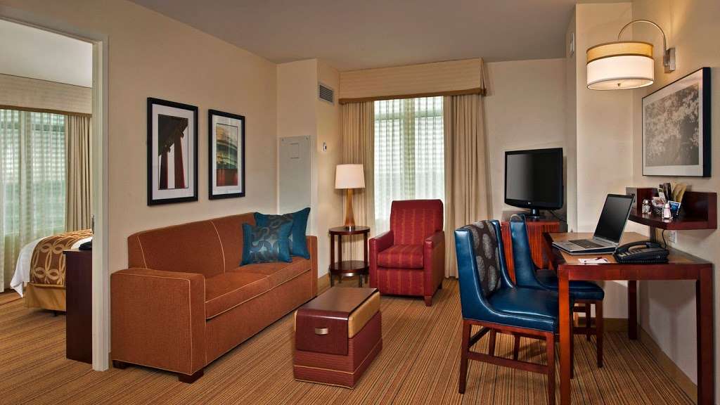 Residence Inn by Marriott Arlington Capital View | 2850 S Potomac Ave, Arlington, VA 22202, USA | Phone: (703) 415-1300
