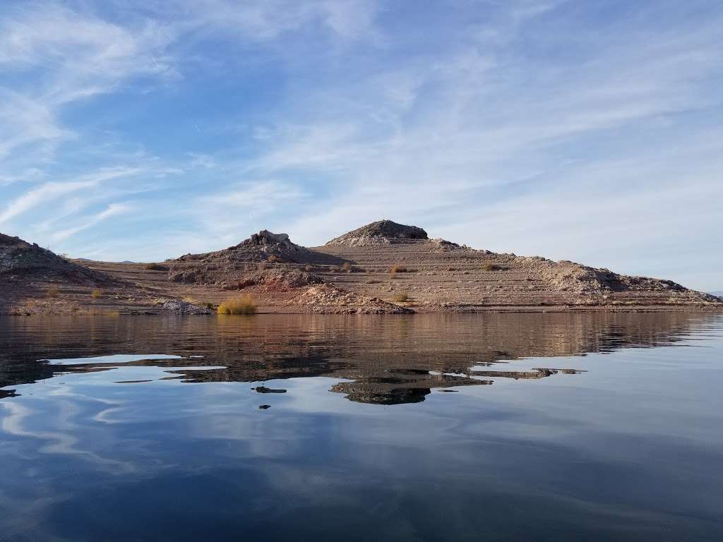 Personal watercraft beach | Lake Mead, Boulder City, NV 89005, USA