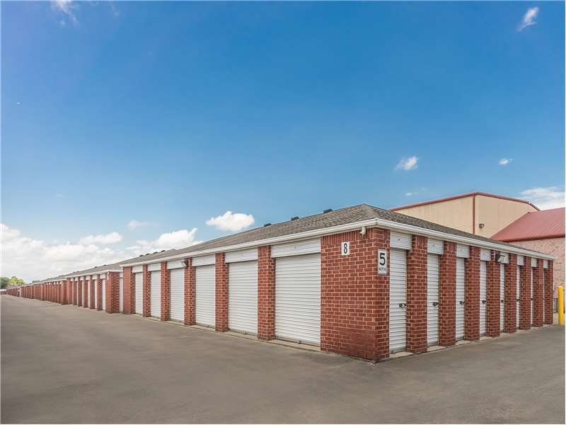 Extra Space Storage | 2809 Belt Line Rd, Garland, TX 75044, USA | Phone: (972) 495-9505