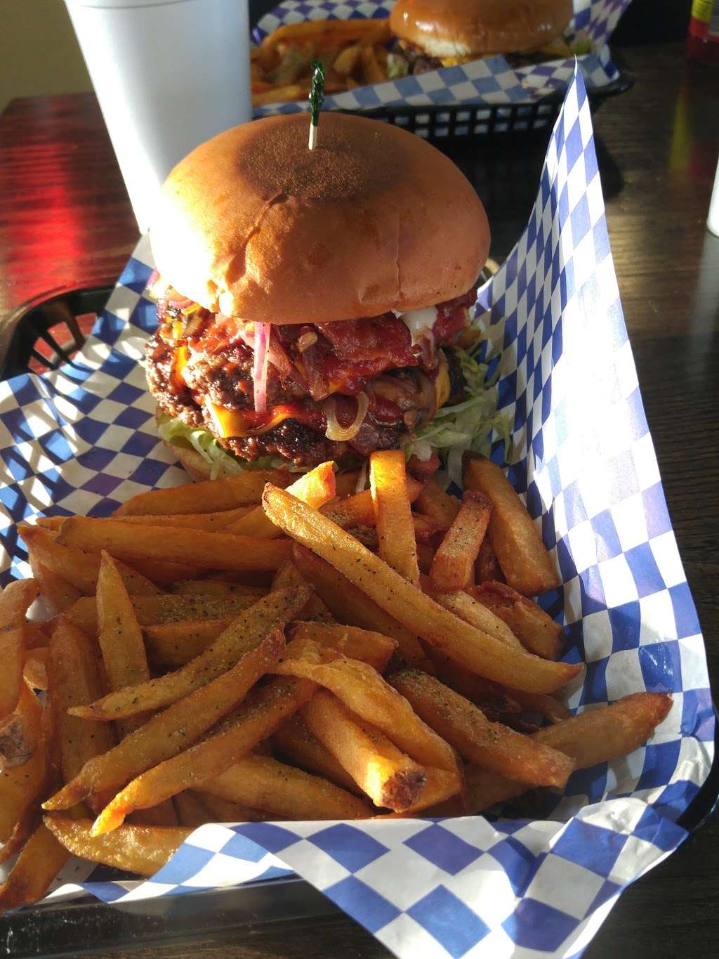 Jimmys Burgers | 4141 W Wheatland Rd, Dallas, TX 75237, USA | Phone: (972) 283-6061