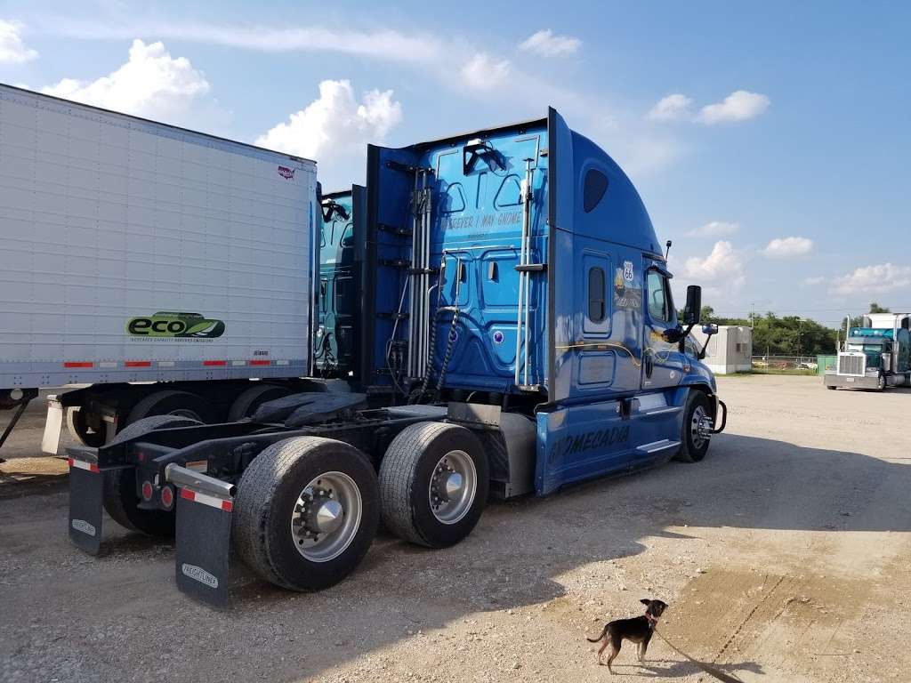 Atomic Secure Truck Parking | 5301 S 2nd Ave, Dallas, TX 75210, USA | Phone: (469) 893-1735