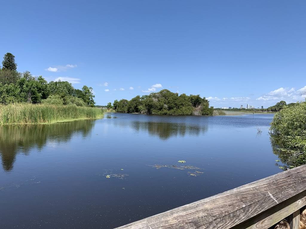 Lake Maggiore Environmental Education Center at Boyd Hill Nature | 1101 Country Club Way S, St. Petersburg, FL 33705, USA | Phone: (727) 893-7326