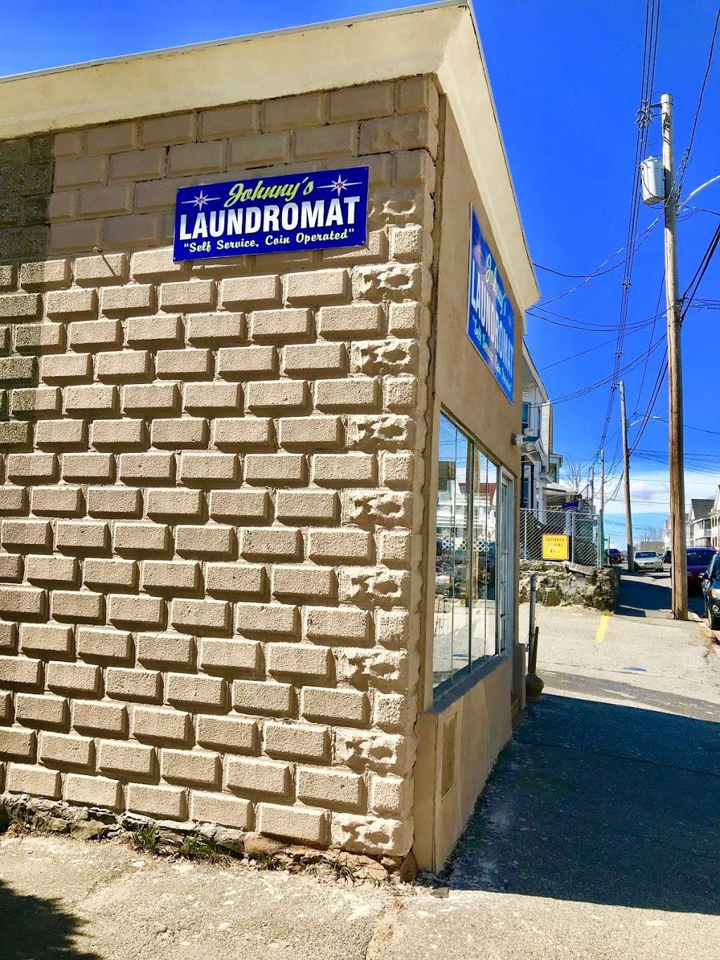 Johnnys Laundromat | 146 University Ave, Lowell, MA 01854, USA | Phone: (978) 317-1218