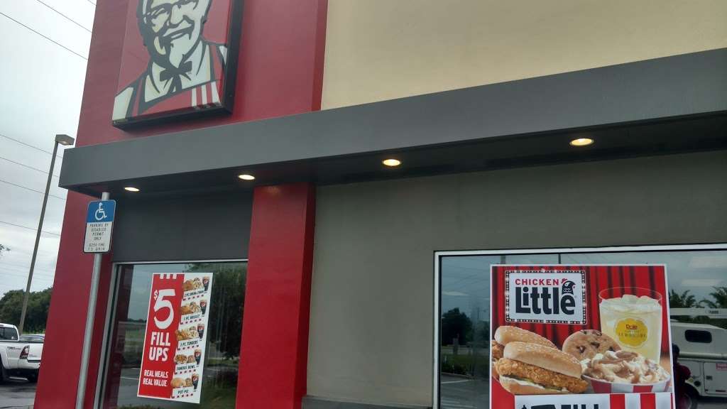 Taco Bell | 3185 S John Young Pkwy, Kissimmee, FL 34746, USA | Phone: (407) 870-8870
