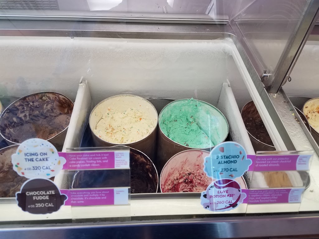 Baskin-Robbins | Southern Palms Center, 3108 S McClintock Dr #1, Tempe, AZ 85282 | Phone: (480) 820-3916