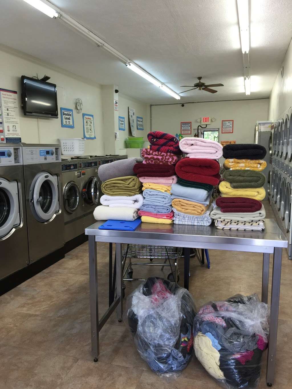 Laundry Room | 909 Conestoga Rd, Bryn Mawr, PA 19010, USA | Phone: (610) 525-9755