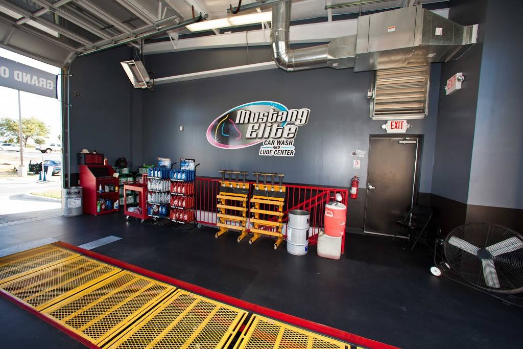 Valvoline Express Care | 2125 Ira E Woods Ave, Grapevine, TX 76051, USA | Phone: (817) 442-1663