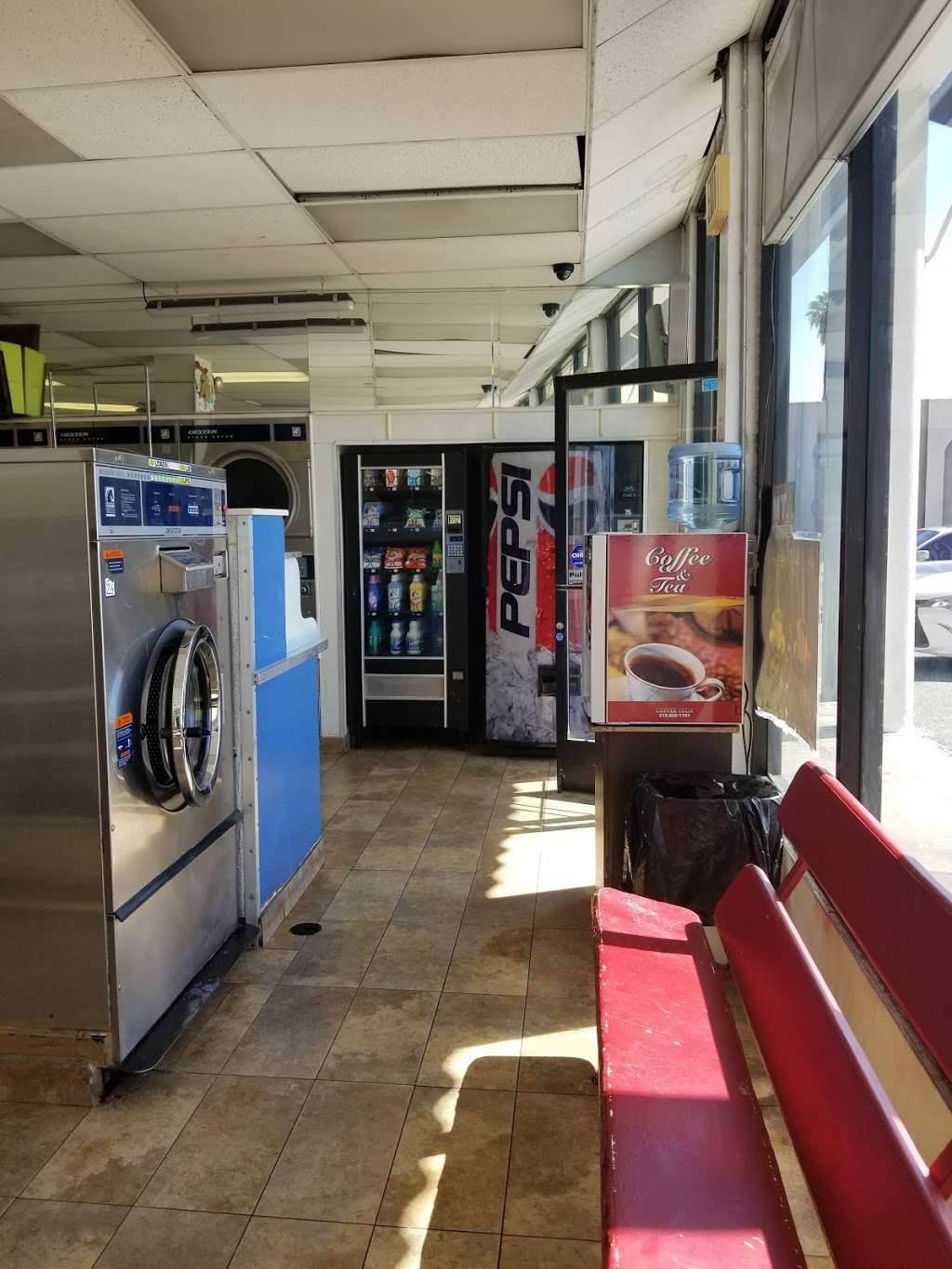 Sams Laundromat | 1756 Pacific Avenue, Long Beach, CA 90813, USA | Phone: (562) 599-0986