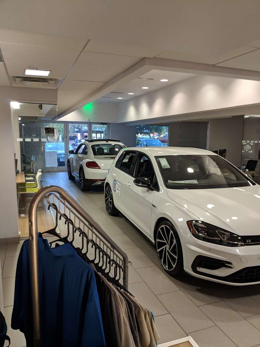 Volkswagen of Alamo Heights | 1402 NE Loop 410, Expressway, San Antonio, TX 78209, USA | Phone: (210) 828-1201