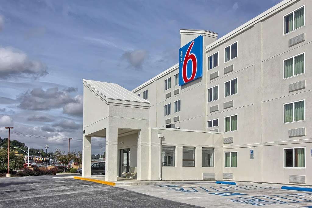 Motel 6 York North | 125 Arsenal Rd, York, PA 17404, USA | Phone: (717) 843-8181