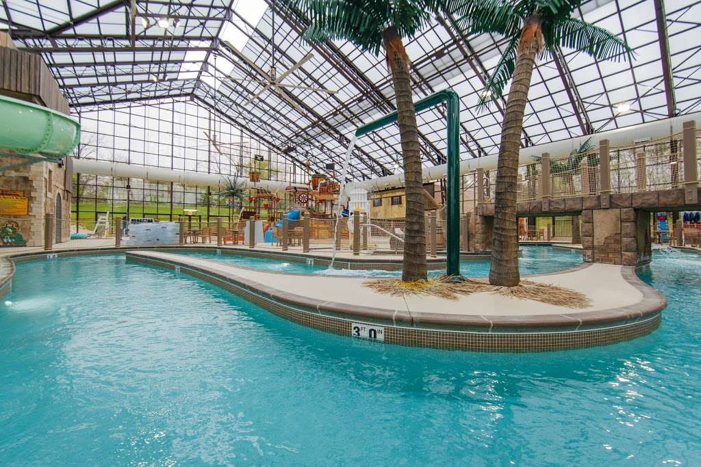 Pirates Cay Indoor Water Park | 2558 N 3653rd Rd, Sheridan, IL 60551, USA | Phone: (815) 496-3292