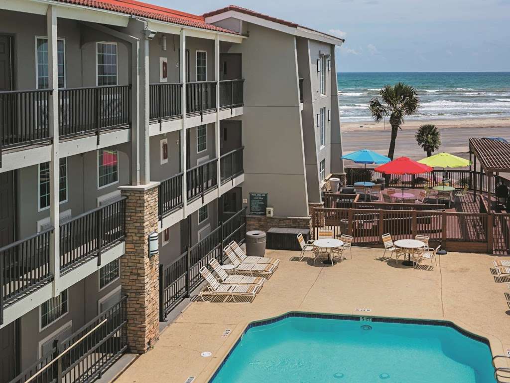 La Quinta Inn by Wyndham Galveston East Beach | 1402 Seawall Blvd, Galveston, TX 77550, USA | Phone: (409) 763-1224