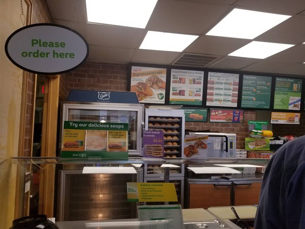 Subway | 5048 L St, Omaha, NE 68117, USA | Phone: (402) 731-0861