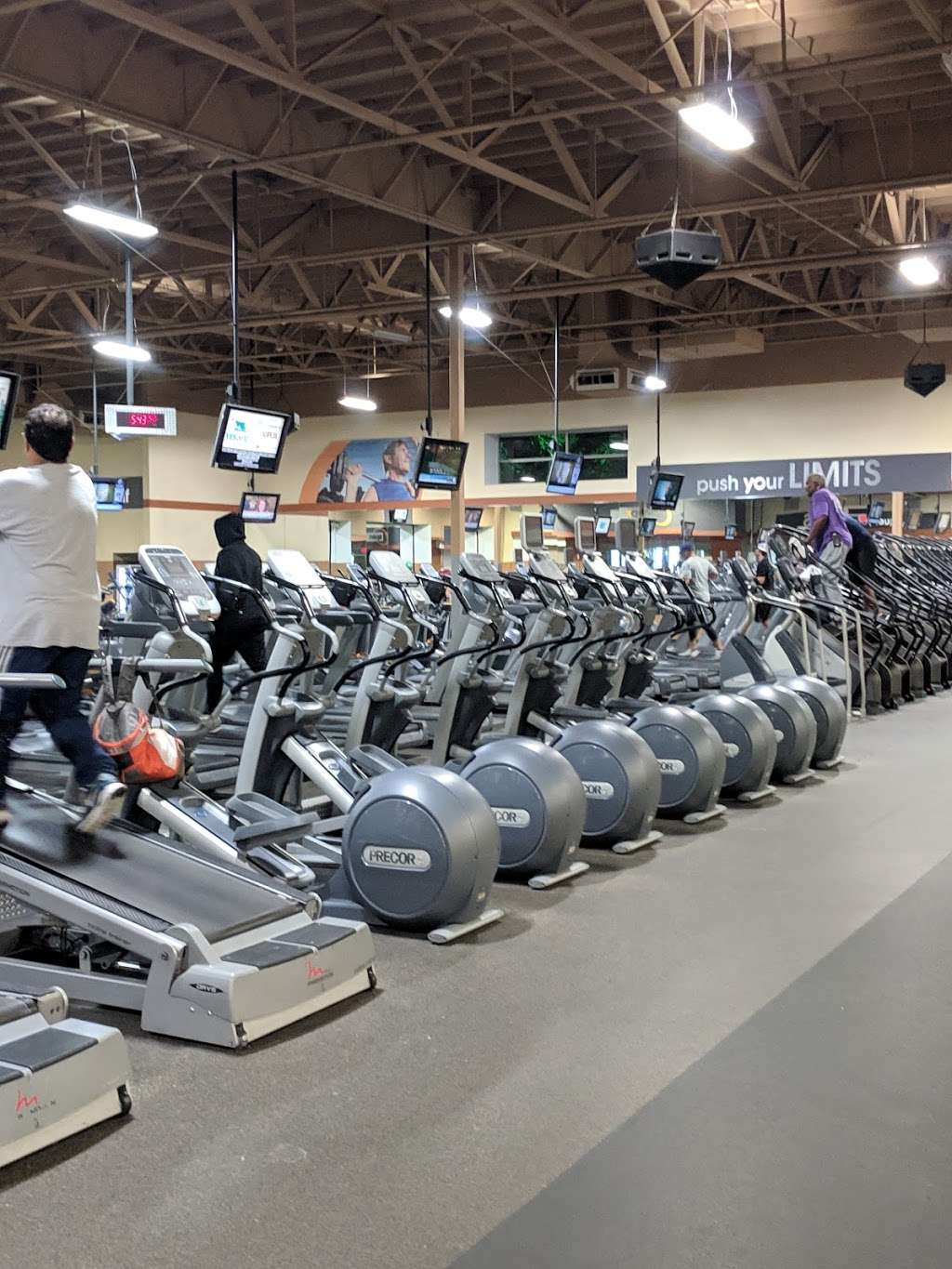 24 Hour Fitness | 2580 S Archibald Ave, Ontario, CA 91761 | Phone: (909) 218-3885