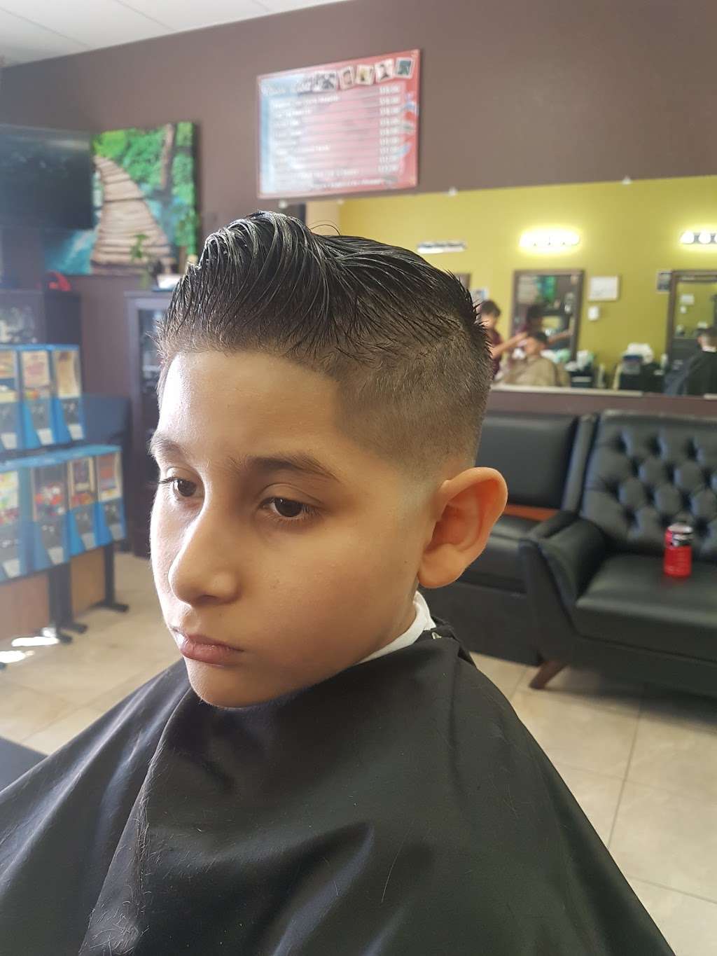 Morillo Barbershop | 15923 Bear Valley Rd, Hesperia, CA 92345, USA | Phone: (760) 964-4791