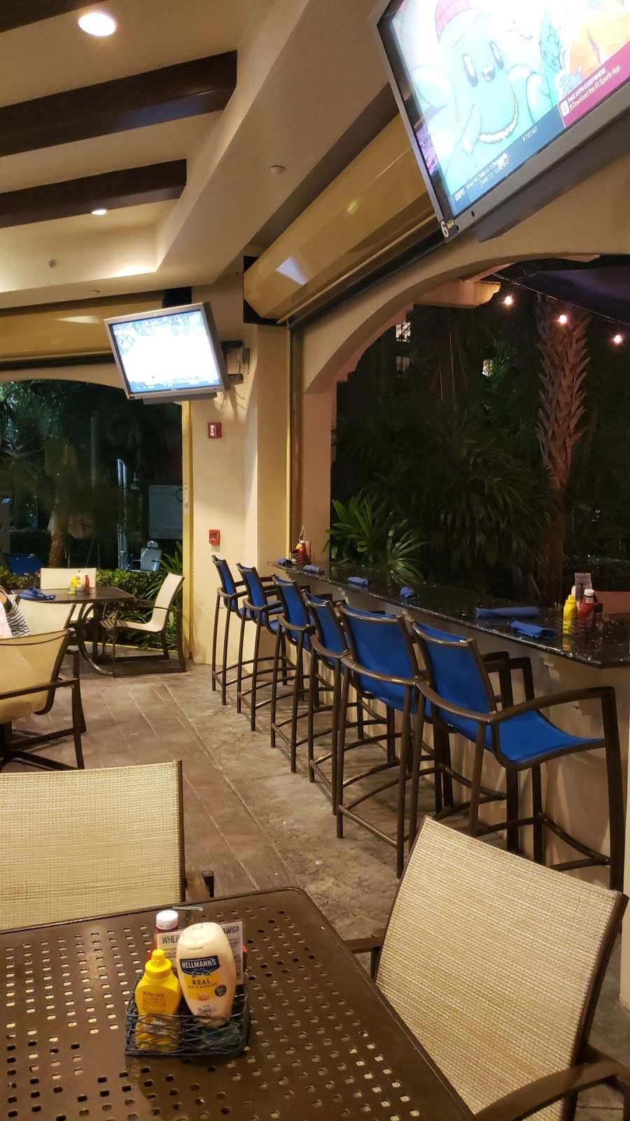 Back Bay Bar & Grill | 9458 Via Encinas, Orlando, FL 32830 | Phone: (407) 390-2300