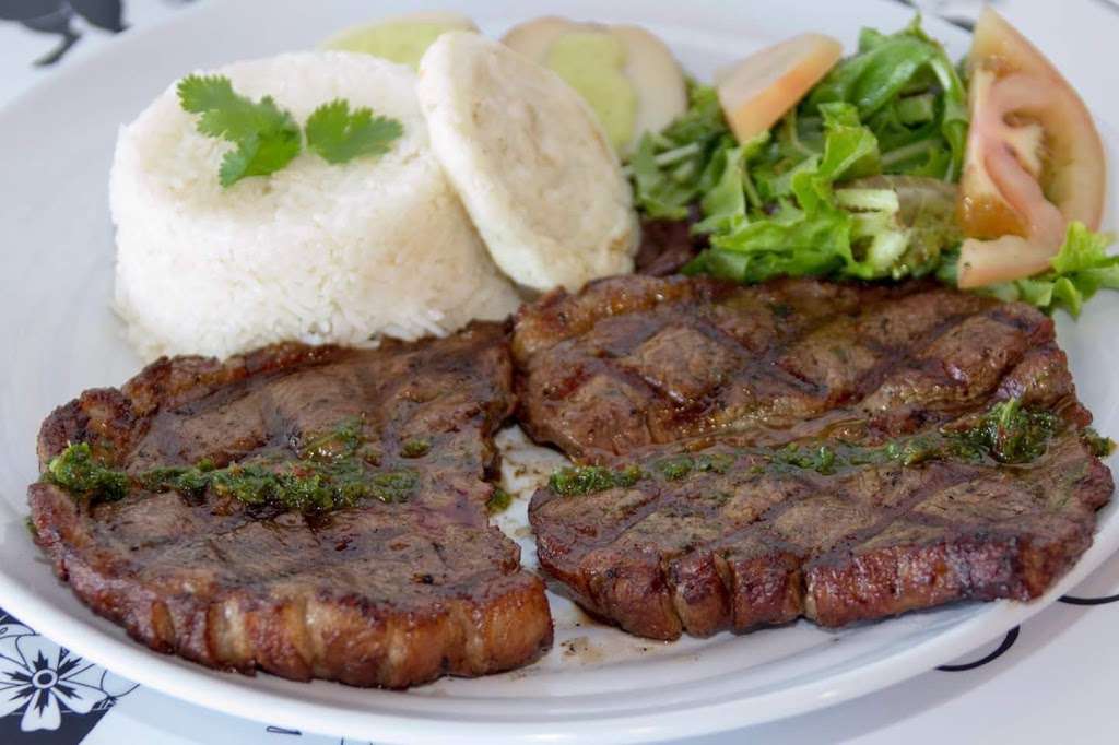 Paisas Twin | 9430 Richmond Ave, Houston, TX 77063, USA | Phone: (713) 789-9292