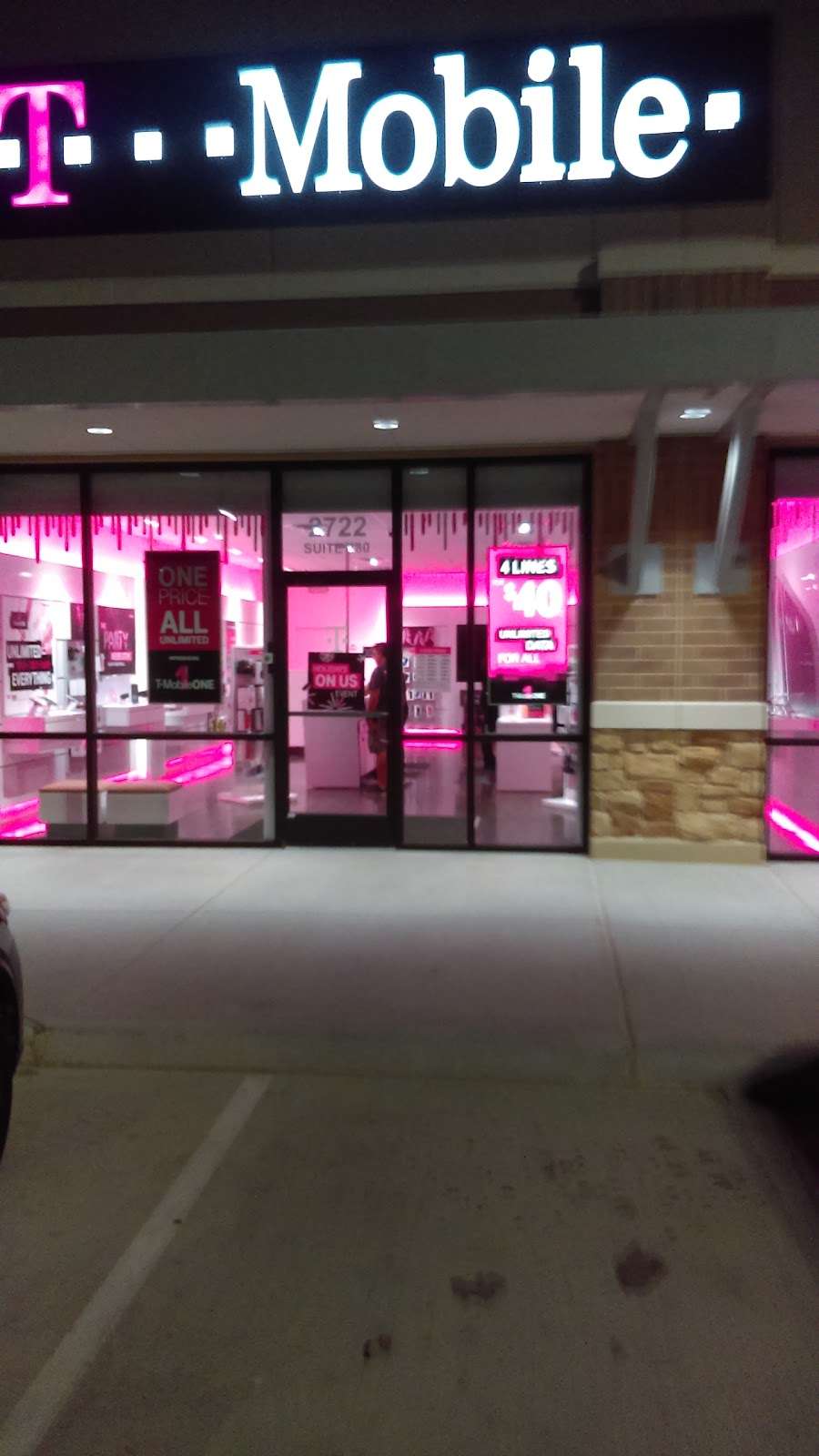 T-Mobile | 2722 W Grand Pkwy N Ste 210, Katy, TX 77449, USA | Phone: (281) 916-1215