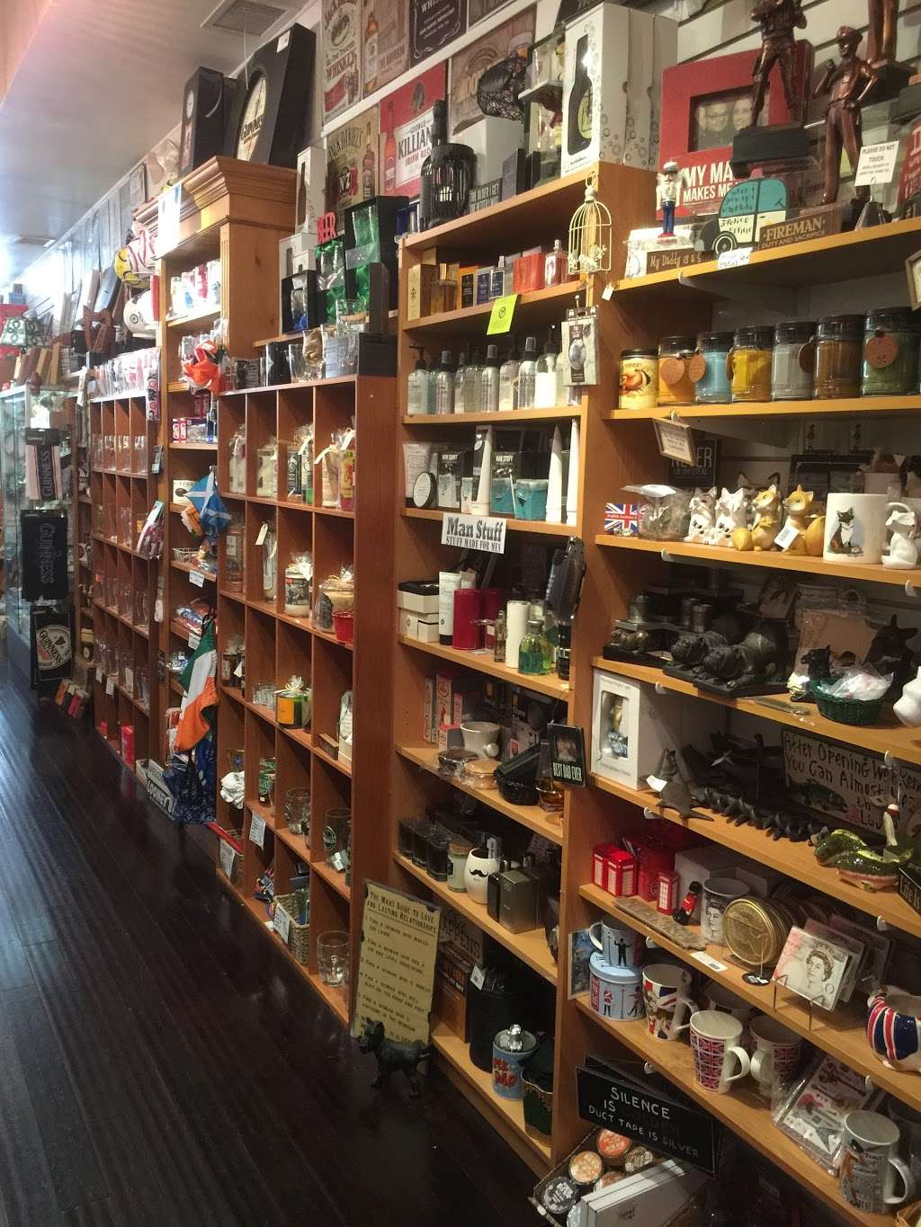 English Gardener Gift Shop | 123 Kings Hwy E, Haddonfield, NJ 08033, USA | Phone: (856) 354-5051