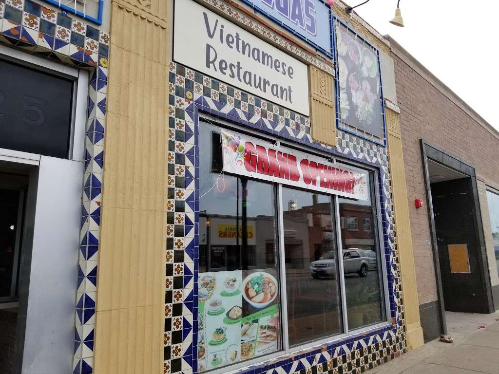 Las Vegas Vietnamese Restaurant | 6723 Cermak Rd, Berwyn, IL 60402, USA | Phone: (708) 317-4686