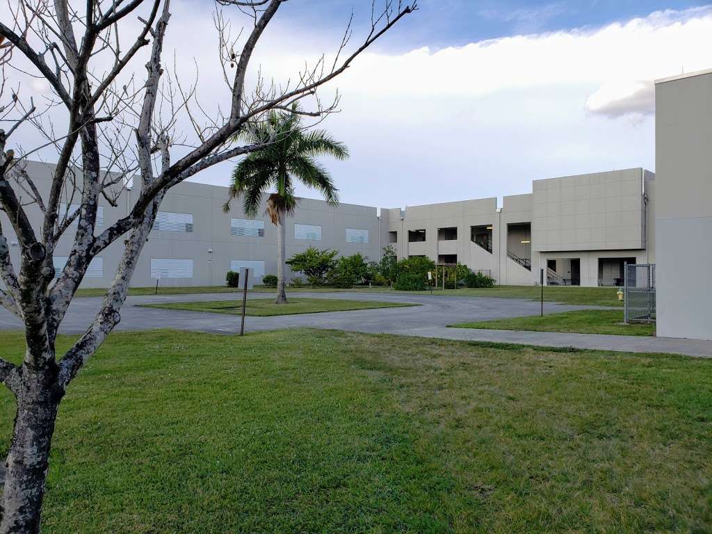 Everglades High School | 17100 SW 48th Ct, Miramar, FL 33027, USA | Phone: (754) 323-0500